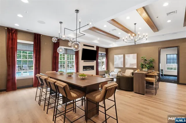 $3,575 | 1100 Sterling Drive, Unit 710, Franklin Lakes, NJ 07417