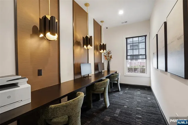 $3,575 | 1100 Sterling Drive, Unit 710, Franklin Lakes, NJ 07417