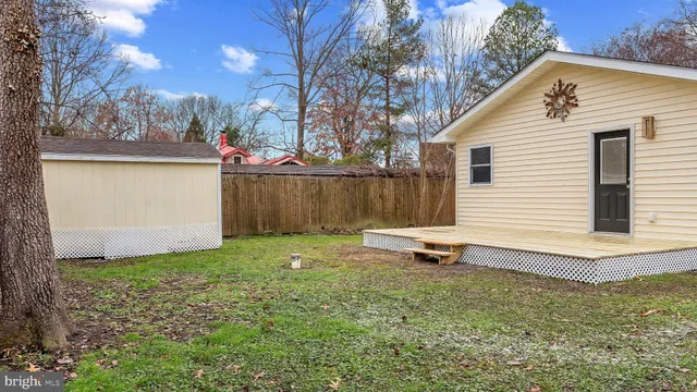 $379,999 | 4937 Aspen Street, Shady Side, MD 20764