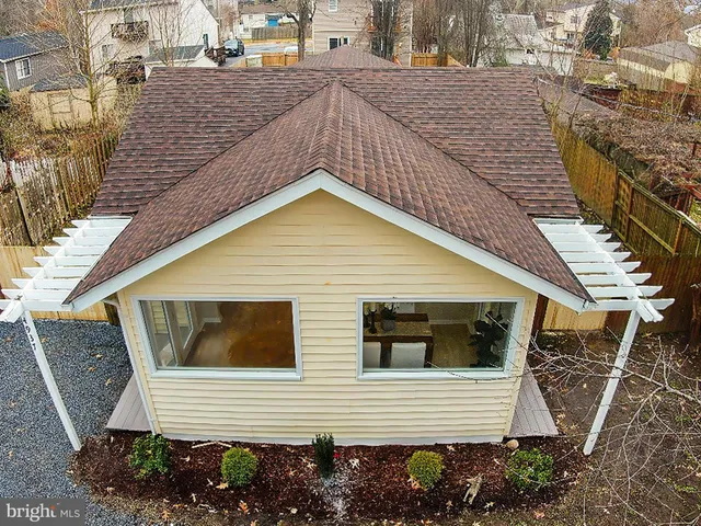 $379,999 | 4937 Aspen Street, Shady Side, MD 20764