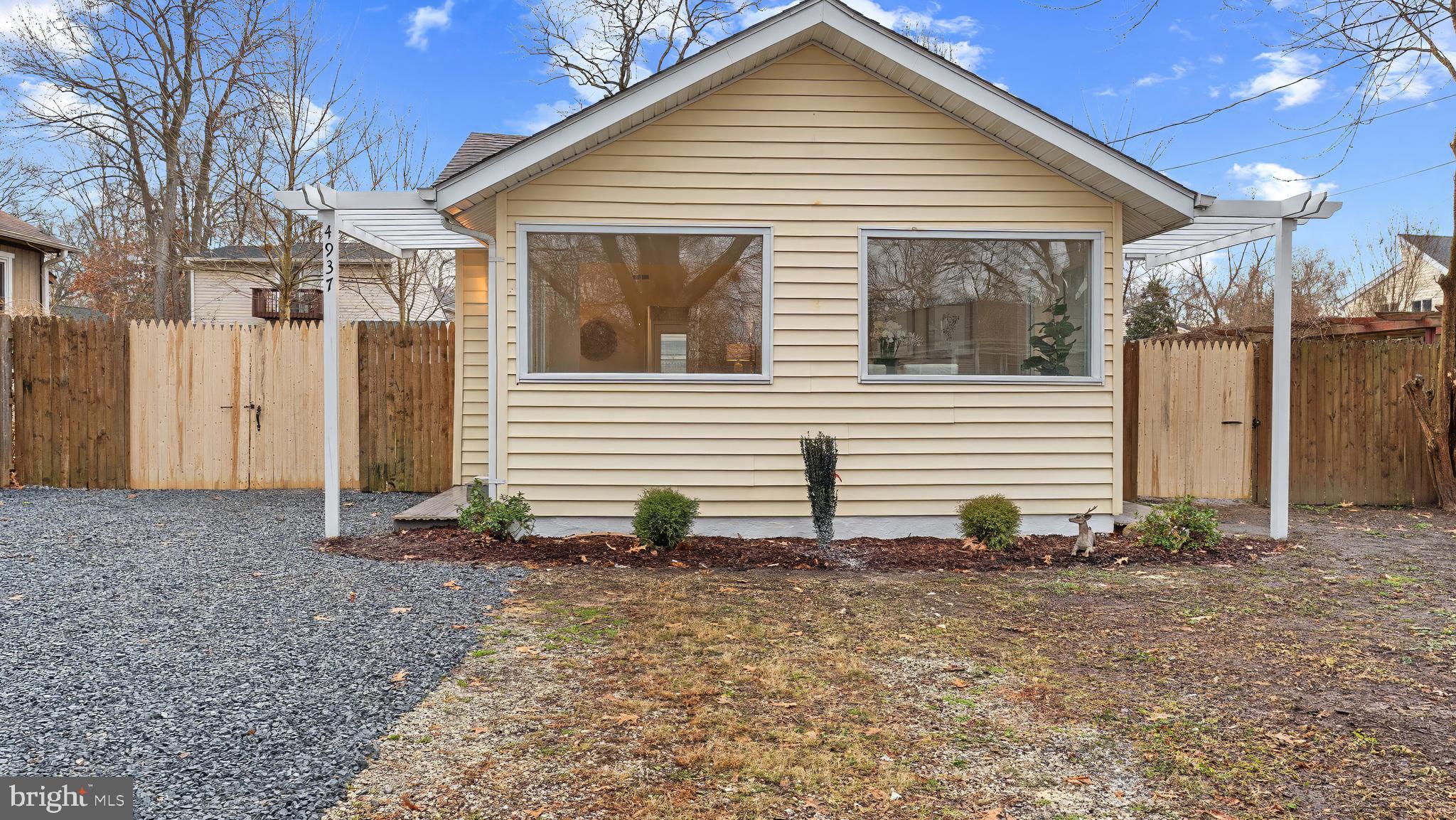 4937 Aspen Street Shady Side, MD 20764 - Photo 10 of 40