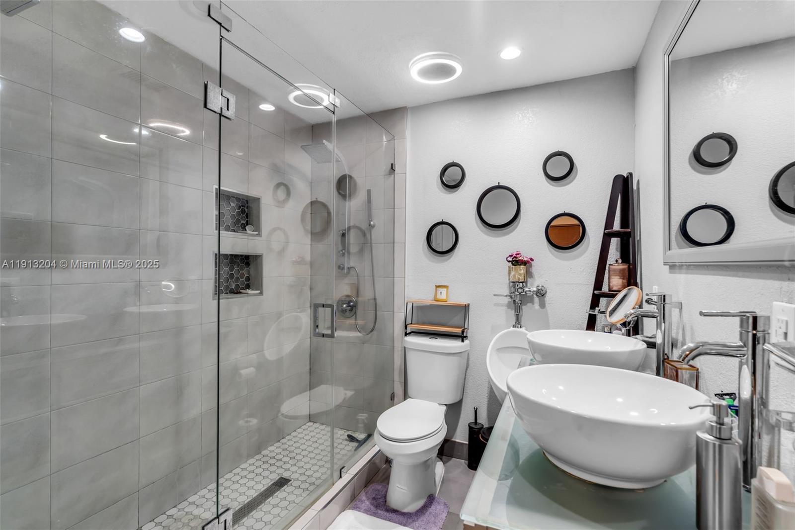 302 Northwest 100th Street Miami, FL 33150 - Photo 19 of 29