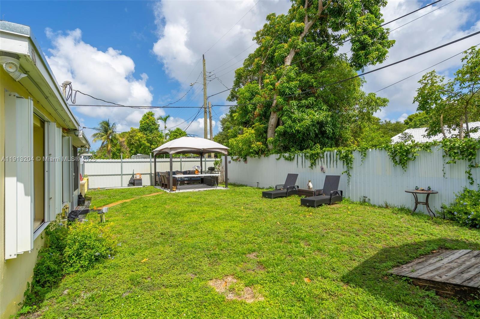 302 Northwest 100th Street Miami, FL 33150 - Photo 24 of 29