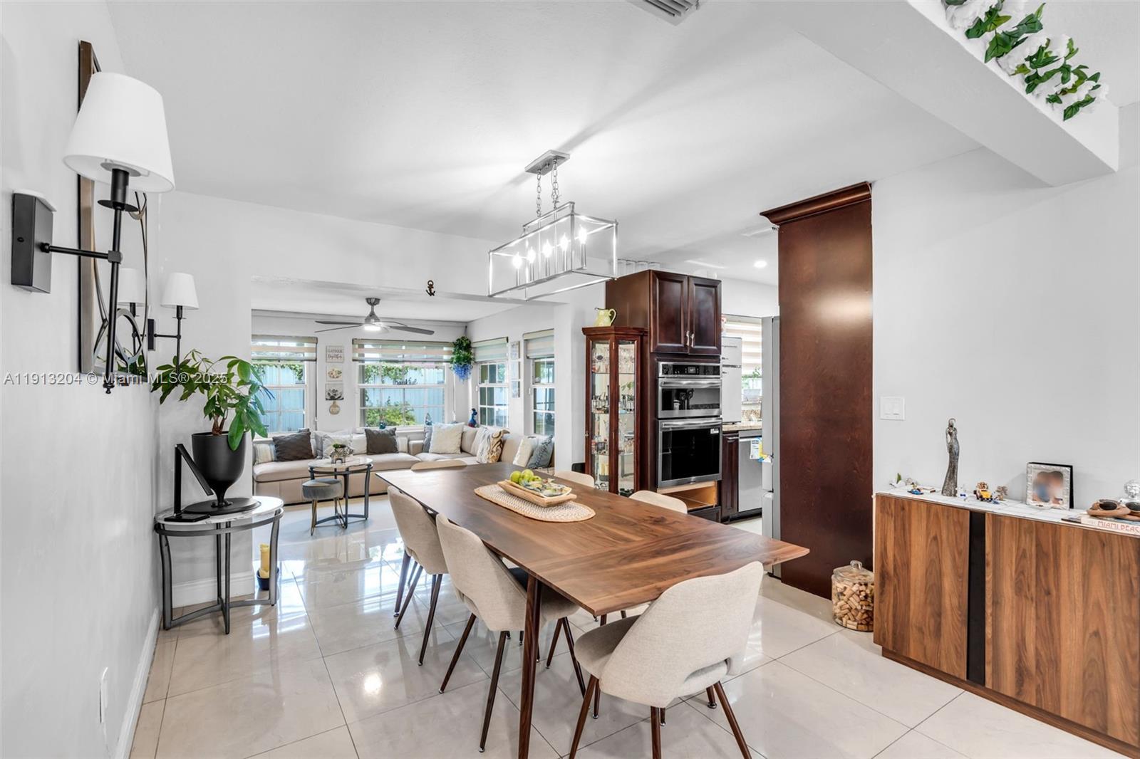 302 Northwest 100th Street Miami, FL 33150 - Photo 8 of 29