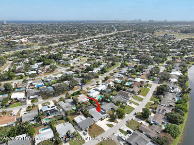 538 Riverside Drive Palm Beach Gardens, FL 33410 - Photo 37 of 52 an aerial view of multiple house