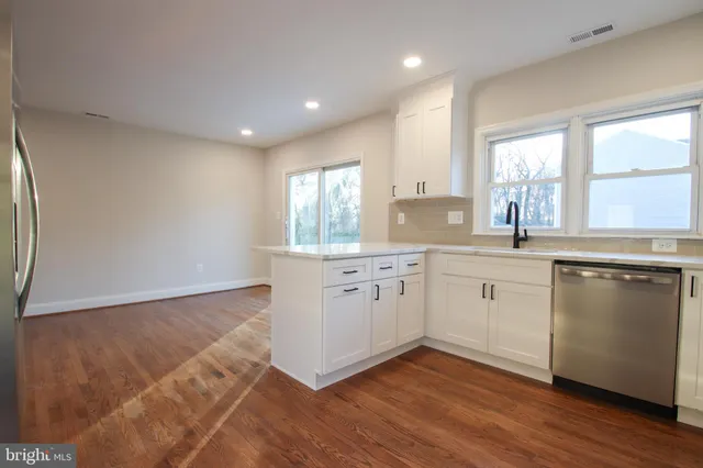 $389,900 | 7904 Westmoreland Avenue, Baltimore, MD 21234