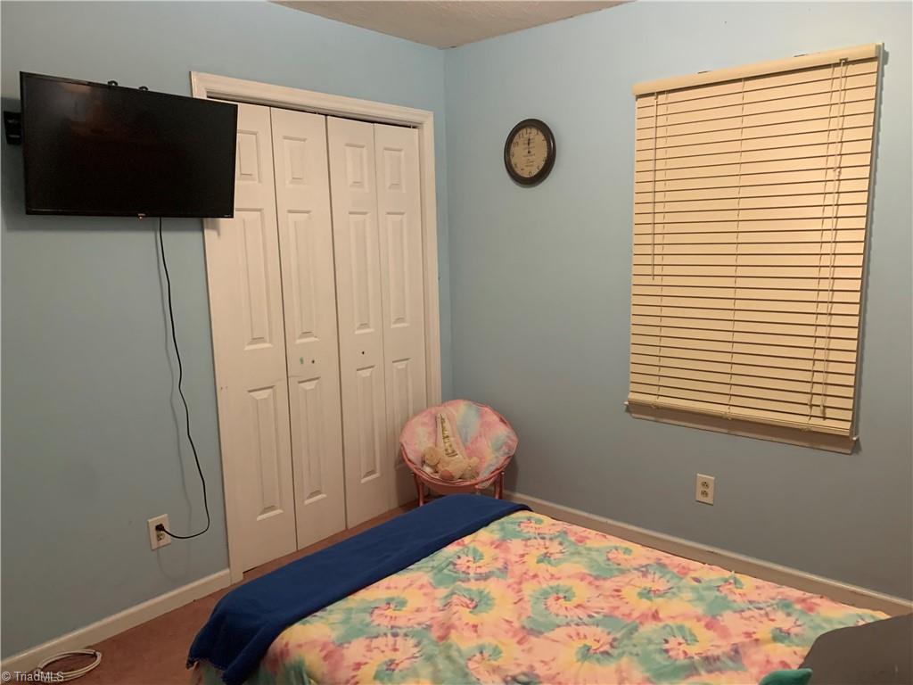237 Buckingham Road Pinnacle, NC 27043 - Photo 28 of 48