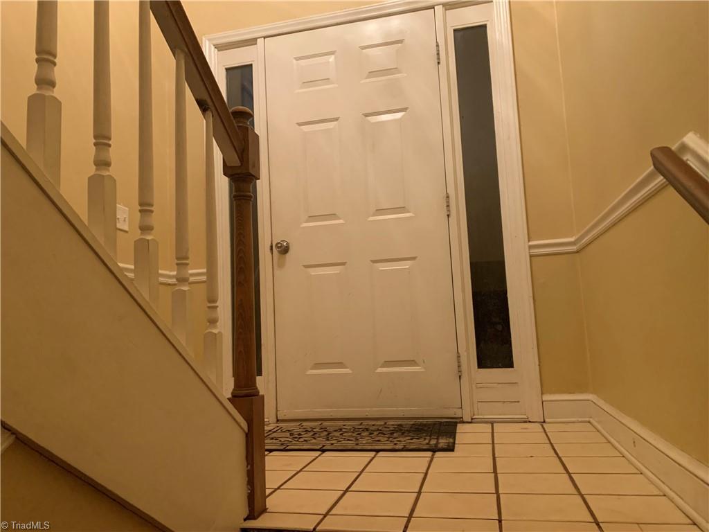 237 Buckingham Road Pinnacle, NC 27043 - Photo 5 of 48