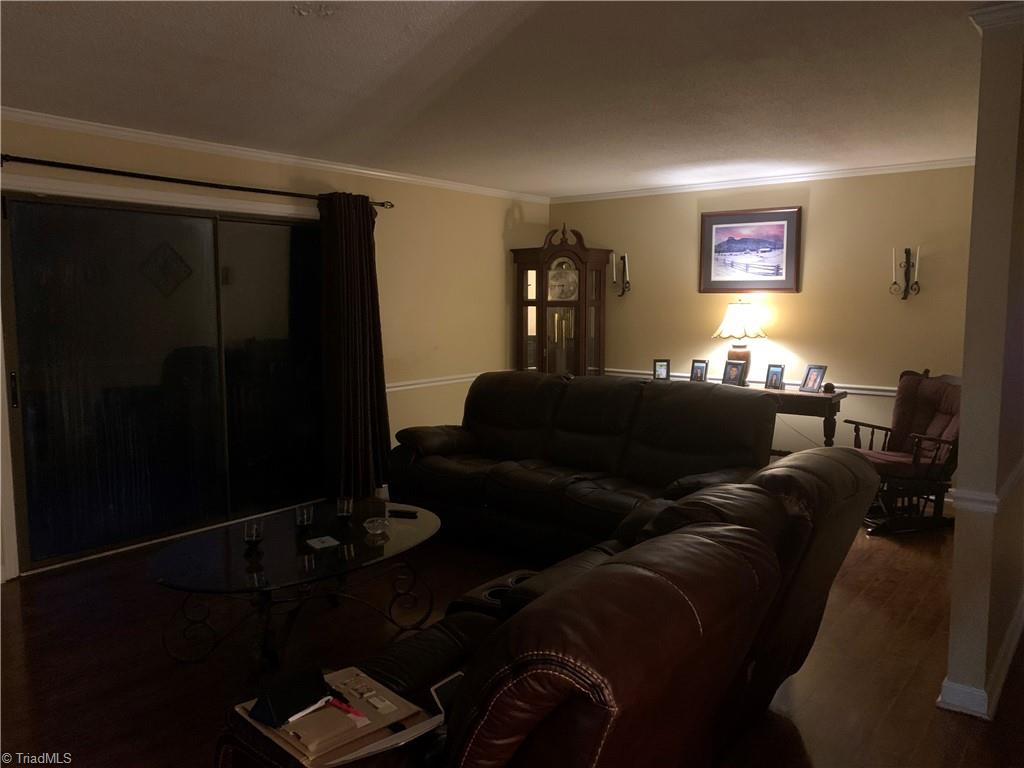 237 Buckingham Road Pinnacle, NC 27043 - Photo 6 of 48