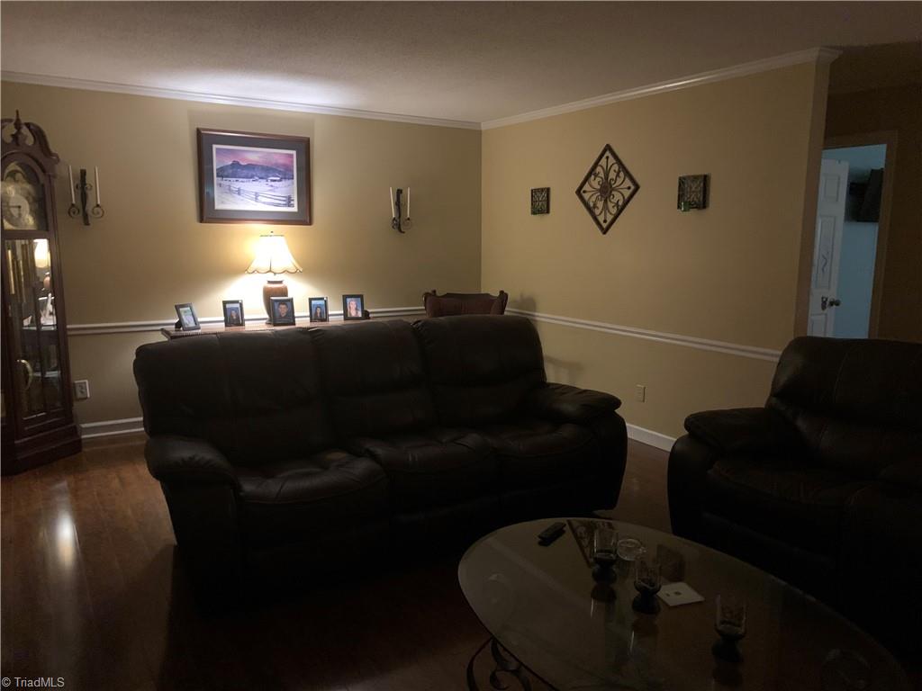 237 Buckingham Road Pinnacle, NC 27043 - Photo 7 of 48