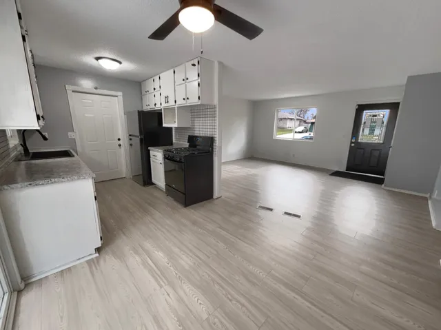 $350,000 | 901 Oak Ridge Point Northeast, Blaine, MN 55434