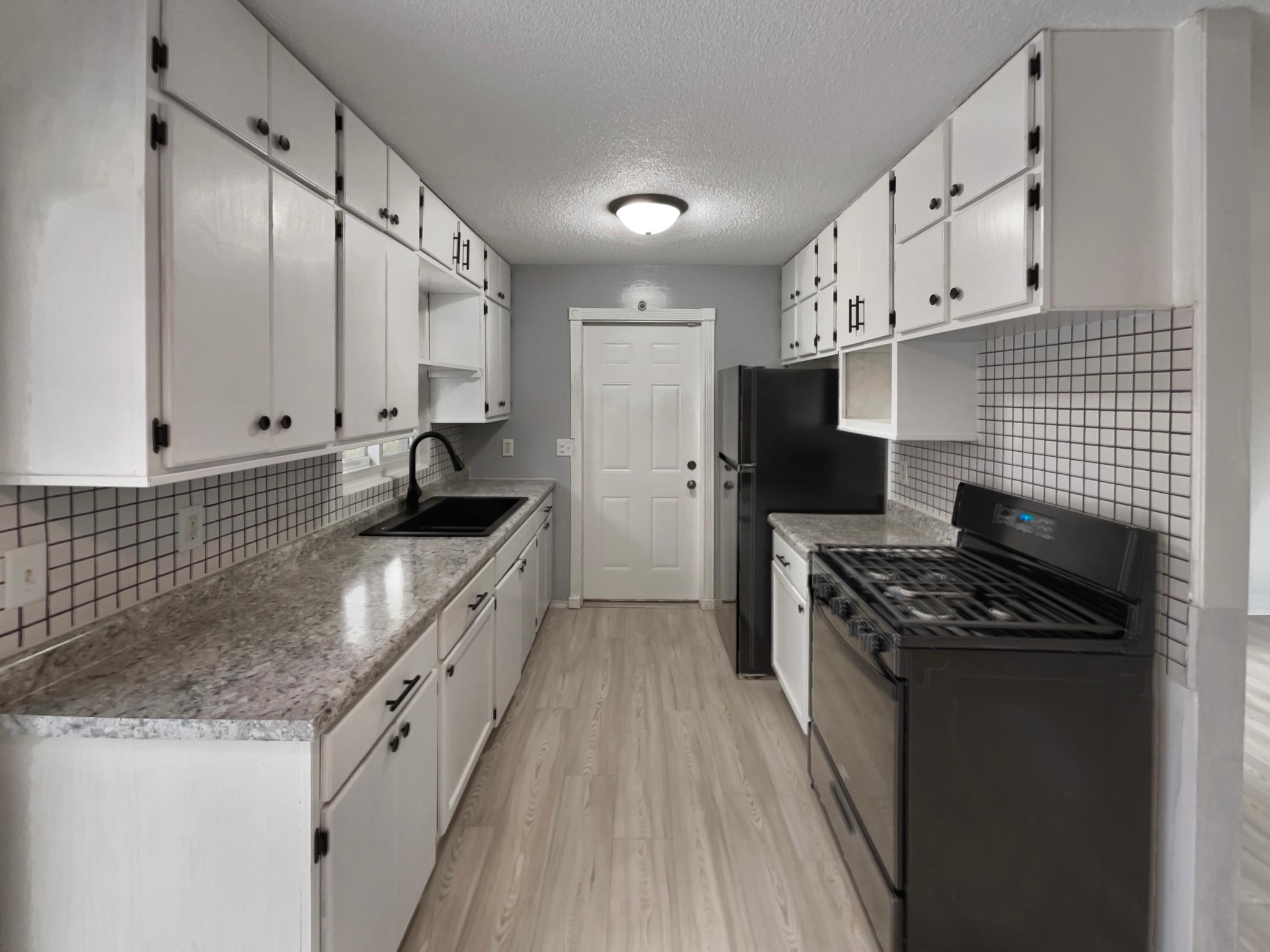 901 Oak Ridge Point Northeast Blaine, MN 55434 - Photo 2 of 22