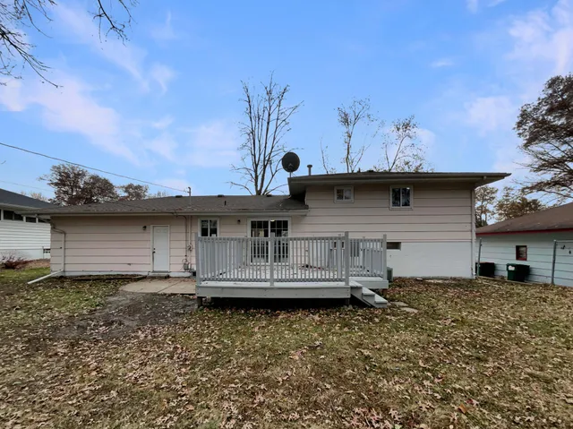 $350,000 | 901 Oak Ridge Point Northeast, Blaine, MN 55434