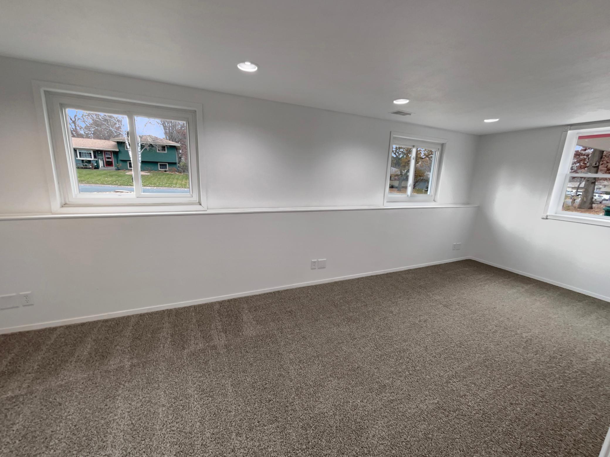 901 Oak Ridge Point Northeast Blaine, MN 55434 - Photo 8 of 22