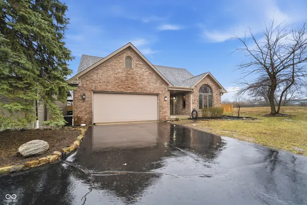 $715,000 | 1889 West County Road 1000 North, Lizton, IN 46149