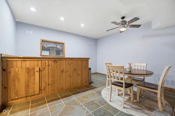 $715,000 | 1889 West County Road 1000 North, Lizton, IN 46149