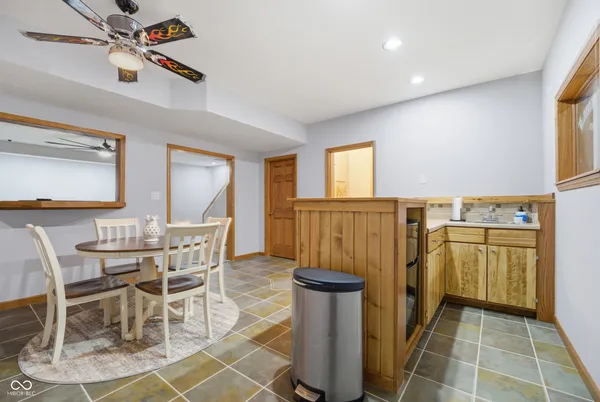 $715,000 | 1889 West County Road 1000 North, Lizton, IN 46149