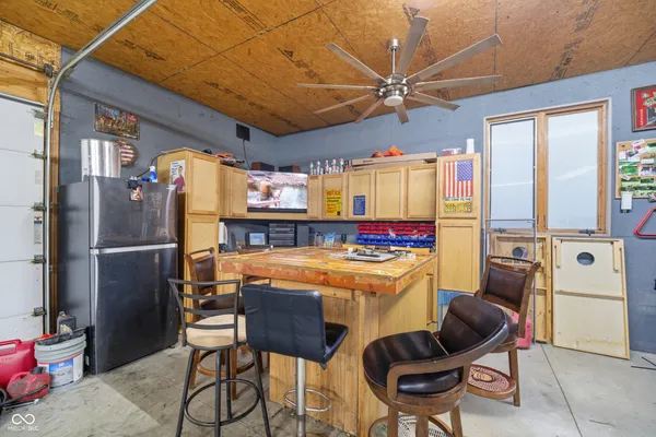 $715,000 | 1889 West County Road 1000 North, Lizton, IN 46149