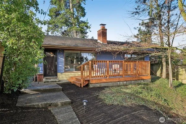 $699,000 | 10219 15th Avenue Northeast, Seattle, WA 98125