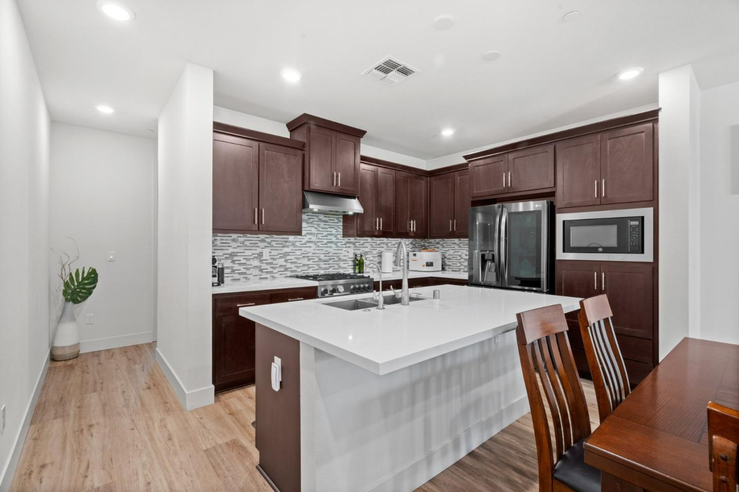 718 Amalfi Loop Milpitas, CA 95035 - Photo 11 of 37