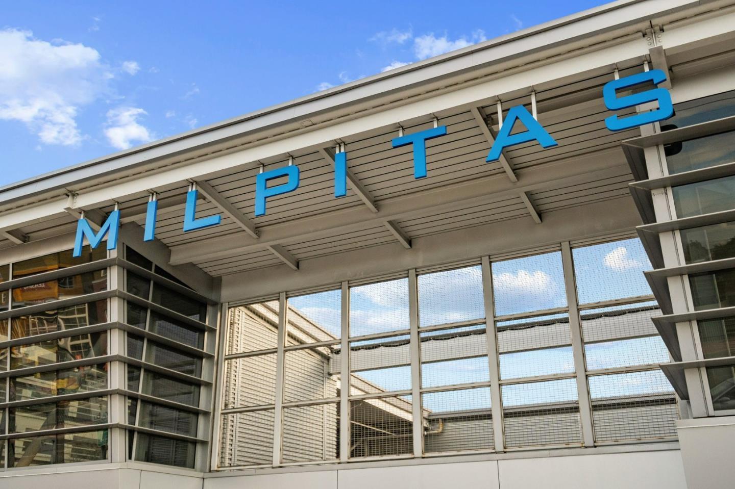 718 Amalfi Loop Milpitas, CA 95035 - Photo 37 of 37 a front view of a building