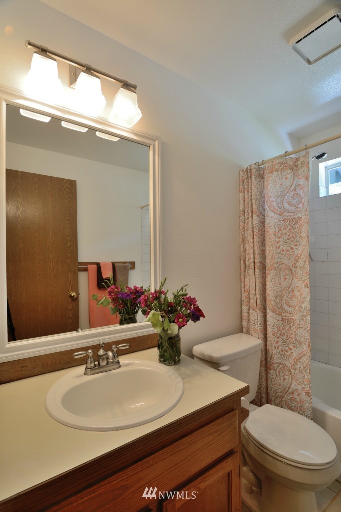 1418 225th Street Southwest Bothell, WA 98021 - Photo 14 of 23