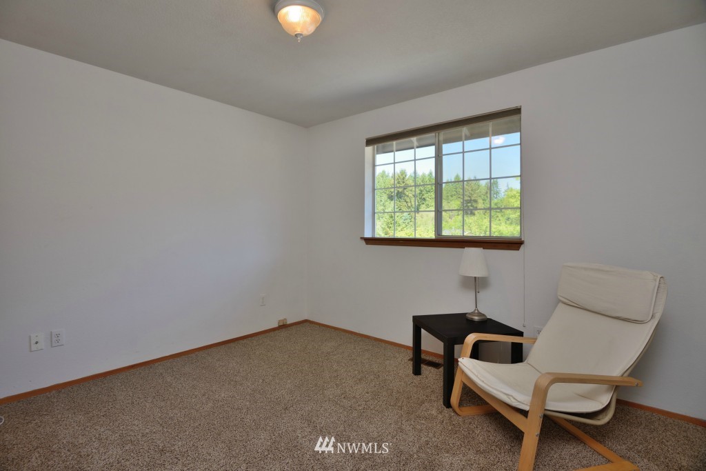 1418 225th Street Southwest Bothell, WA 98021 - Photo 15 of 23