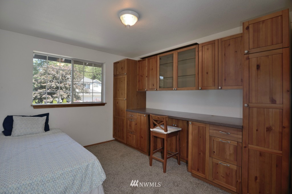 1418 225th Street Southwest Bothell, WA 98021 - Photo 16 of 23