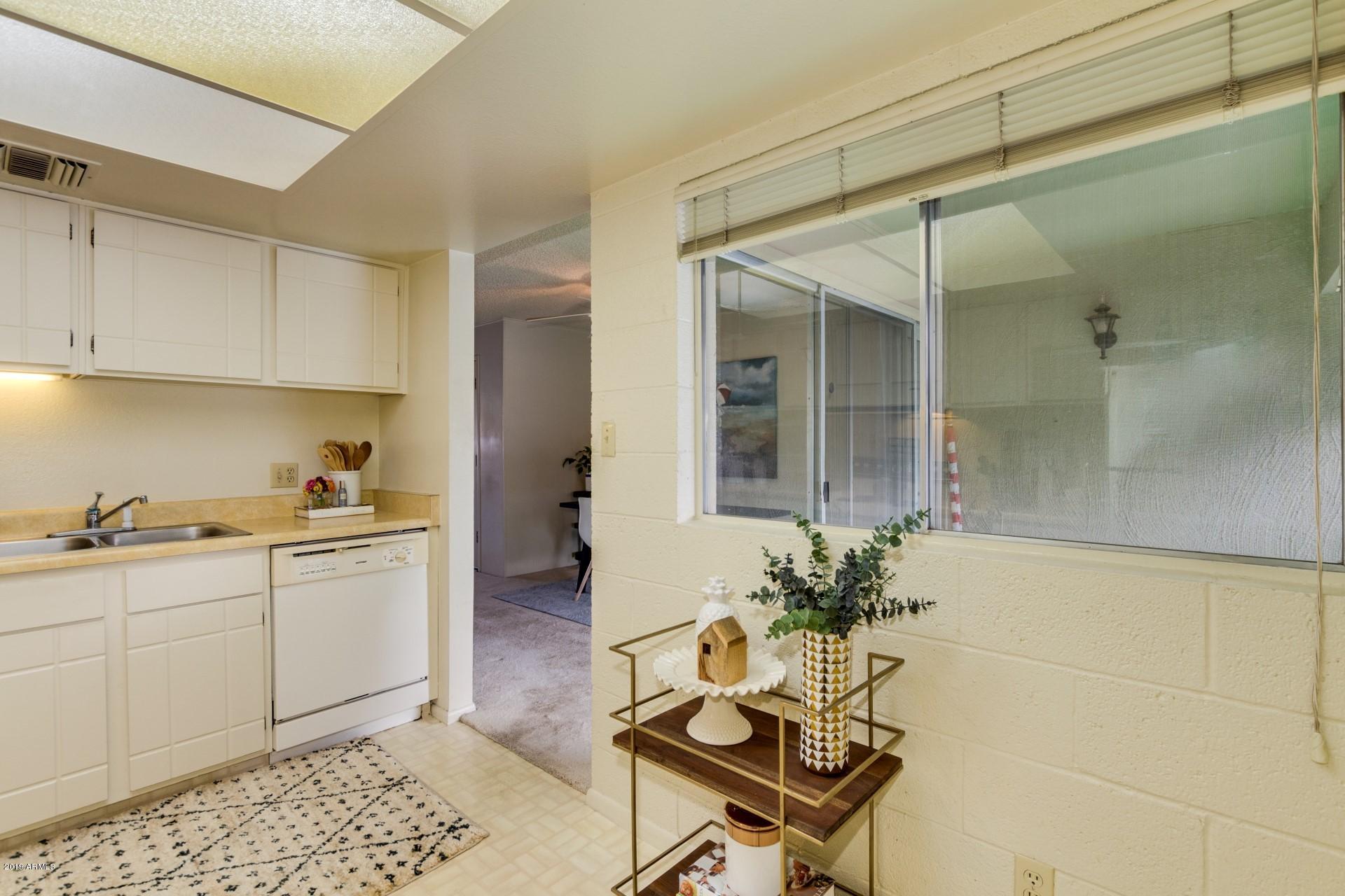 4201 East Camelback Road, Unit 96 Phoenix, AZ 85018 - Photo 11 of 20 0010-Camelback - 96 (10)