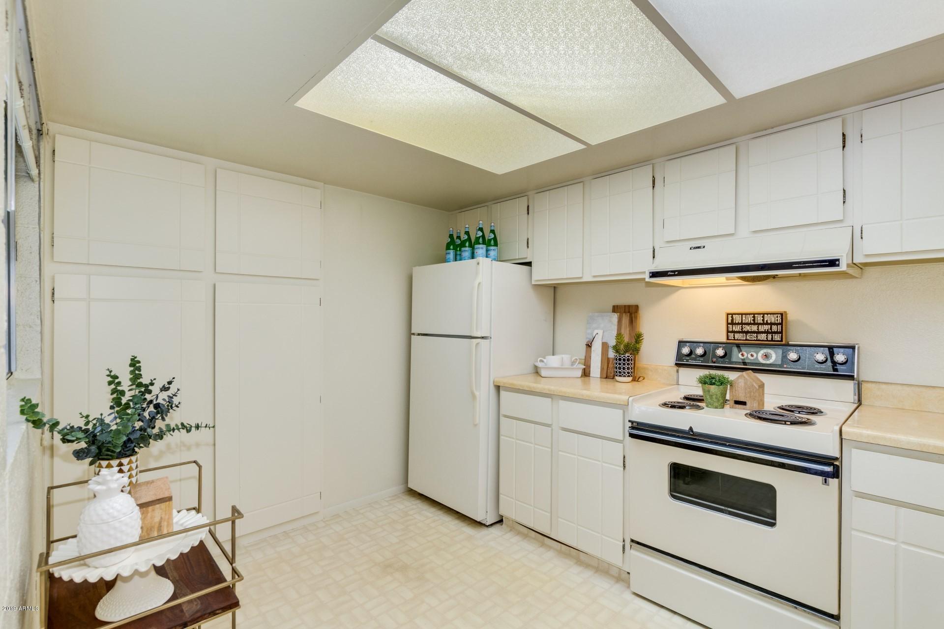 4201 East Camelback Road, Unit 96 Phoenix, AZ 85018 - Photo 9 of 20 0008-Camelback - 96 (8)