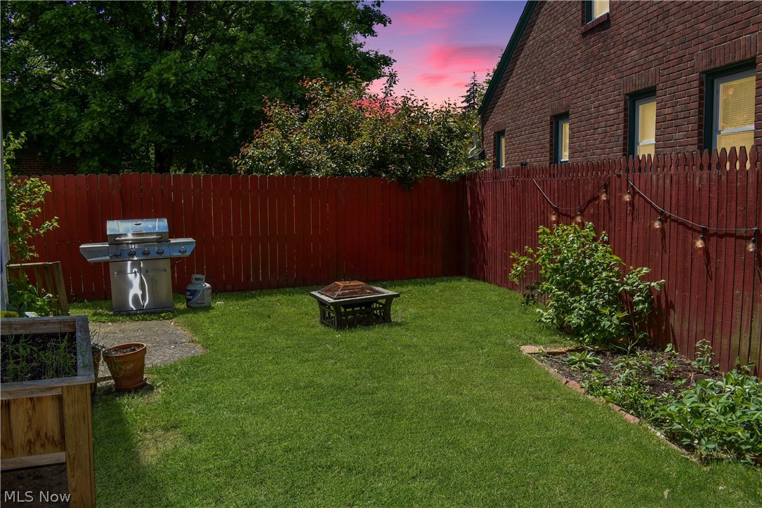 14910 Triskett Road Cleveland, OH 44111 - Photo 10 of 12 Gallery Image 10