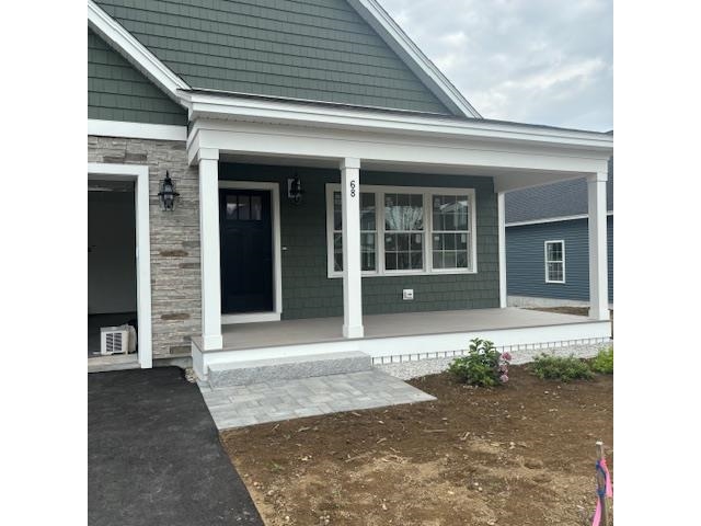 68 Mulberry Lane, Unit 8 Epping, NH 03042 - Photo 2 of 24