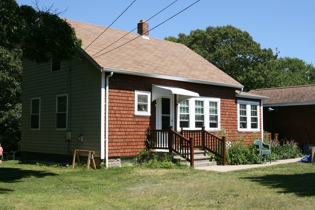 219 Sconticut Neck Road Fairhaven, MA 02719 - Photo 2 of 7 Gallery Image 2