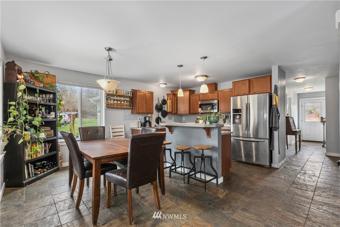 3995 Squalicum Lake Road Bellingham, WA 98226 - Photo 13 of 35 Gallery Image 13