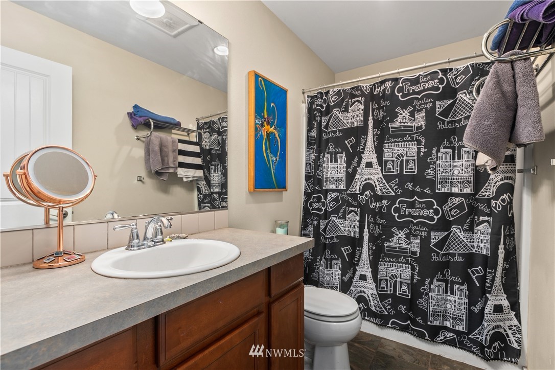 3995 Squalicum Lake Road Bellingham, WA 98226 - Photo 19 of 35 Gallery Image 19