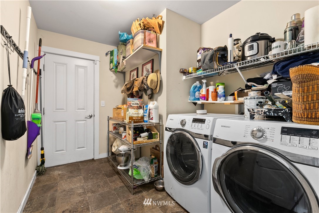 3995 Squalicum Lake Road Bellingham, WA 98226 - Photo 20 of 35 Gallery Image 20
