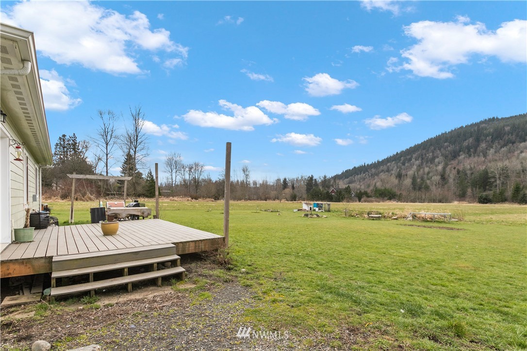 3995 Squalicum Lake Road Bellingham, WA 98226 - Photo 23 of 35 Gallery Image 23
