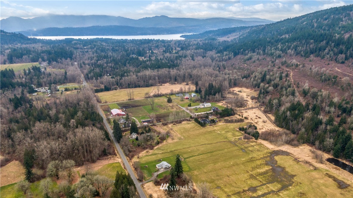 3995 Squalicum Lake Road Bellingham, WA 98226 - Photo 33 of 35 Gallery Image 33