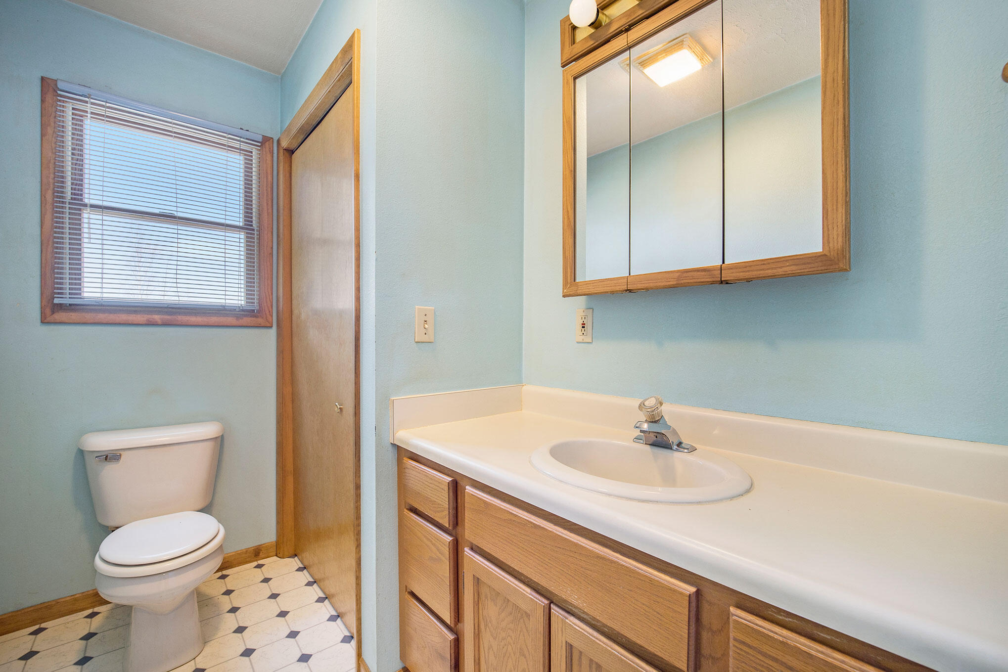 6970 Kenny Road Kaleva, MI 49645 - Photo 23 of 34 Main BR Bath