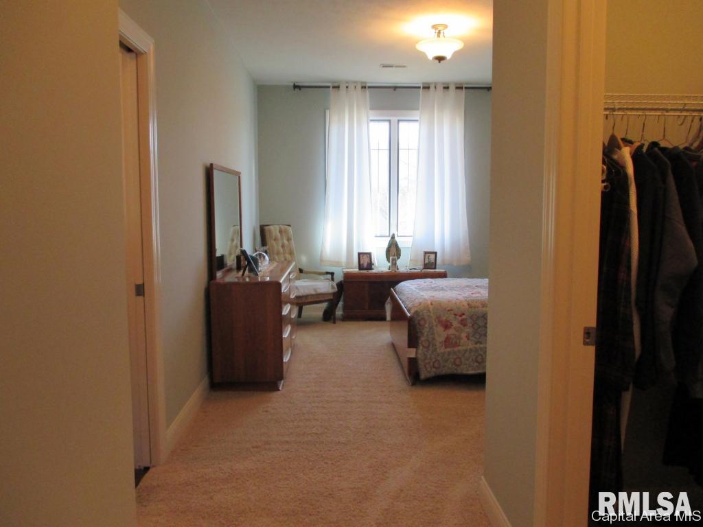 817 Longleaf Court Springfield, IL 62711 - Photo 18 of 32