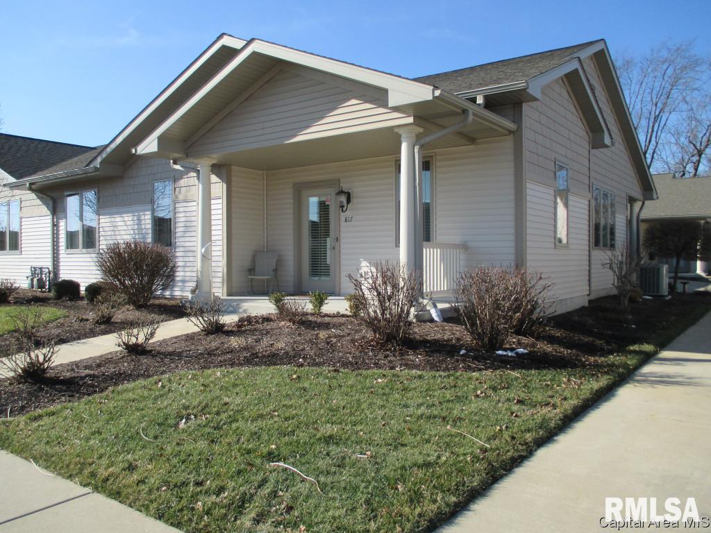 817 Longleaf Court Springfield, IL 62711 - Photo 2 of 32