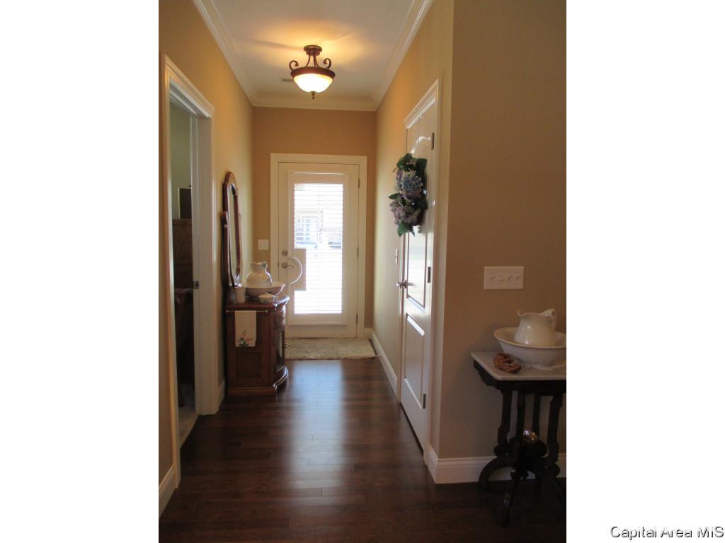 817 Longleaf Court Springfield, IL 62711 - Photo 5 of 32