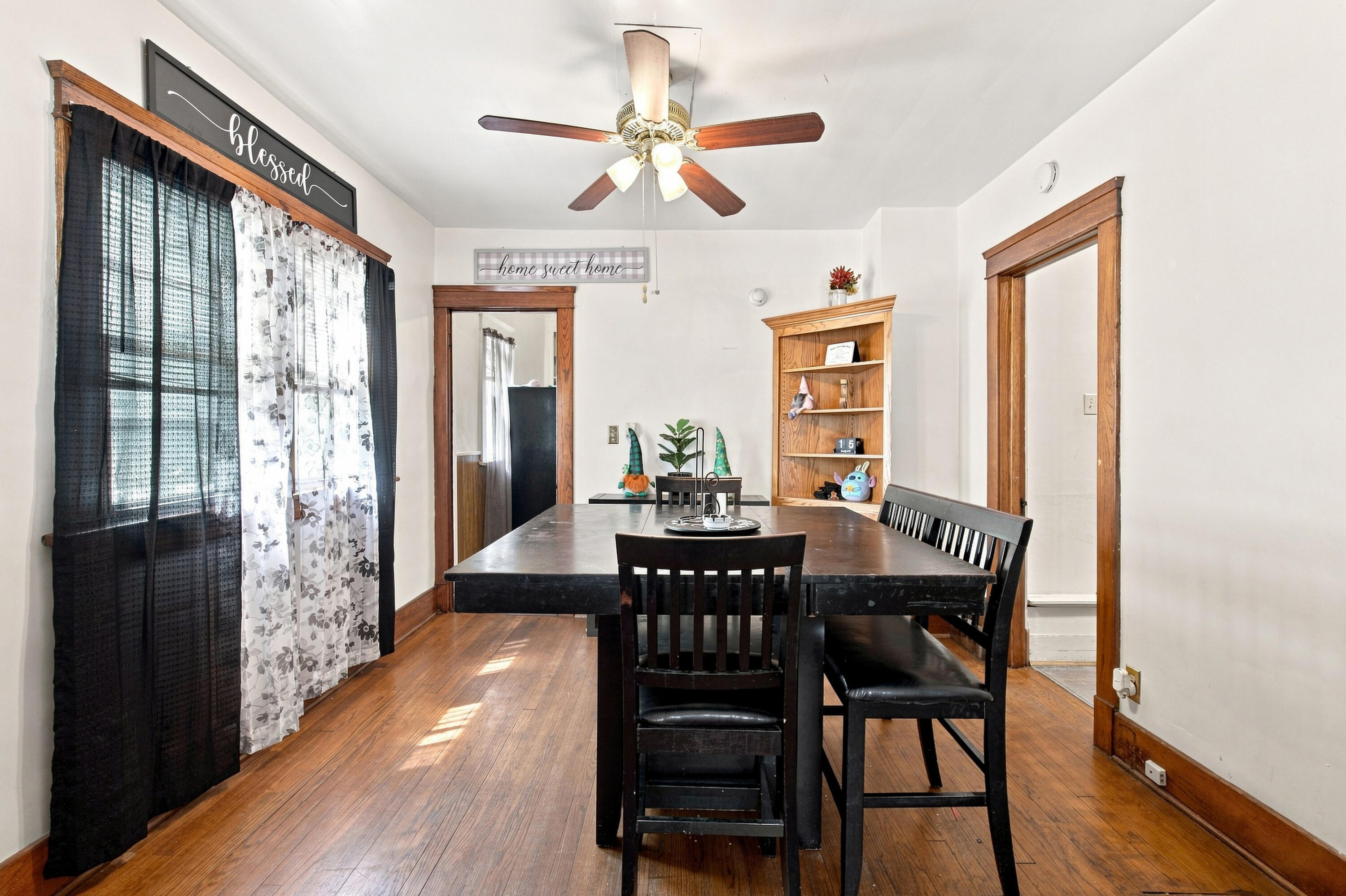1304 Marquette Street Racine, WI 53404 - Photo 7 of 21 Dining Room
