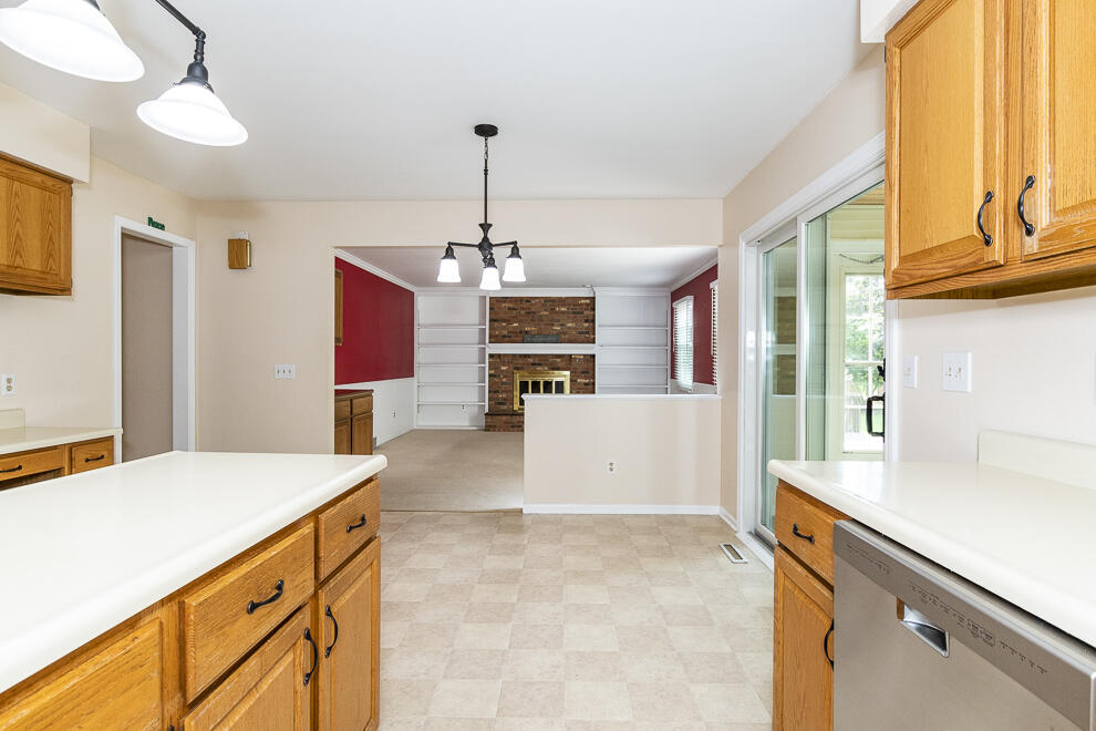 6332 Rothbury Street Portage, MI 49024 - Photo 19 of 51 RN5_1889