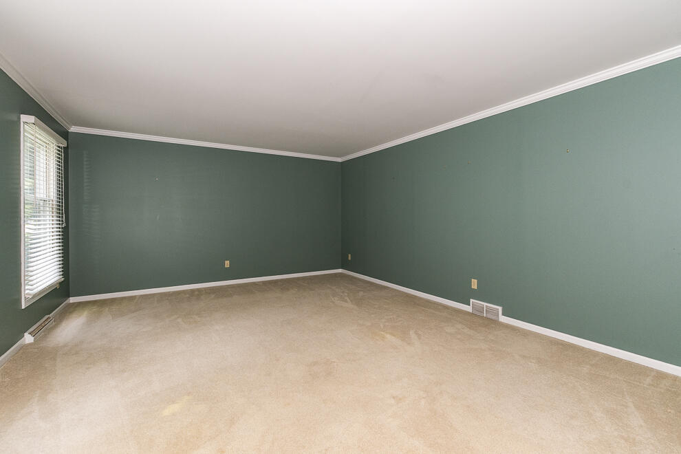 6332 Rothbury Street Portage, MI 49024 - Photo 10 of 51 RN5_1880