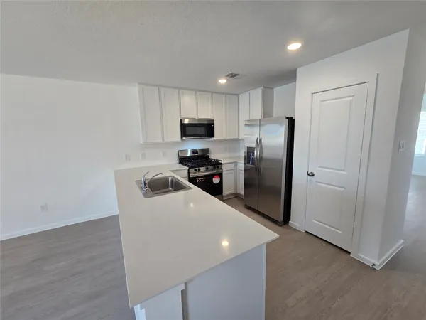 $252,390 | 28502 Golden Hay Drive, Hockley, TX 77447