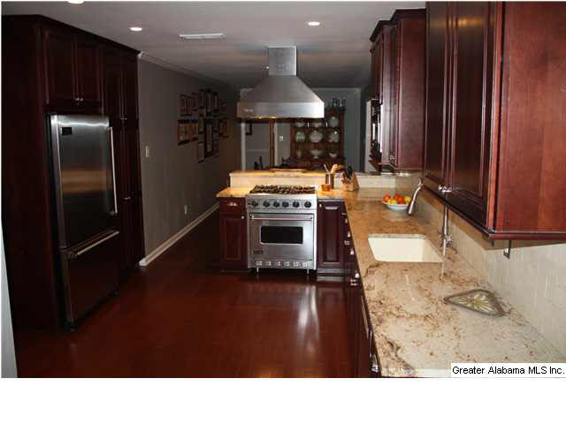 2430 Shades Crest Road Birmingham, AL 35216 - Photo 11 of 28