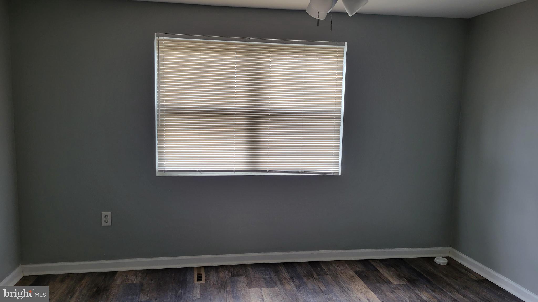 6952 Reisterstown Road Baltimore, MD 21215 - Photo 8 of 14 Bedroom 1