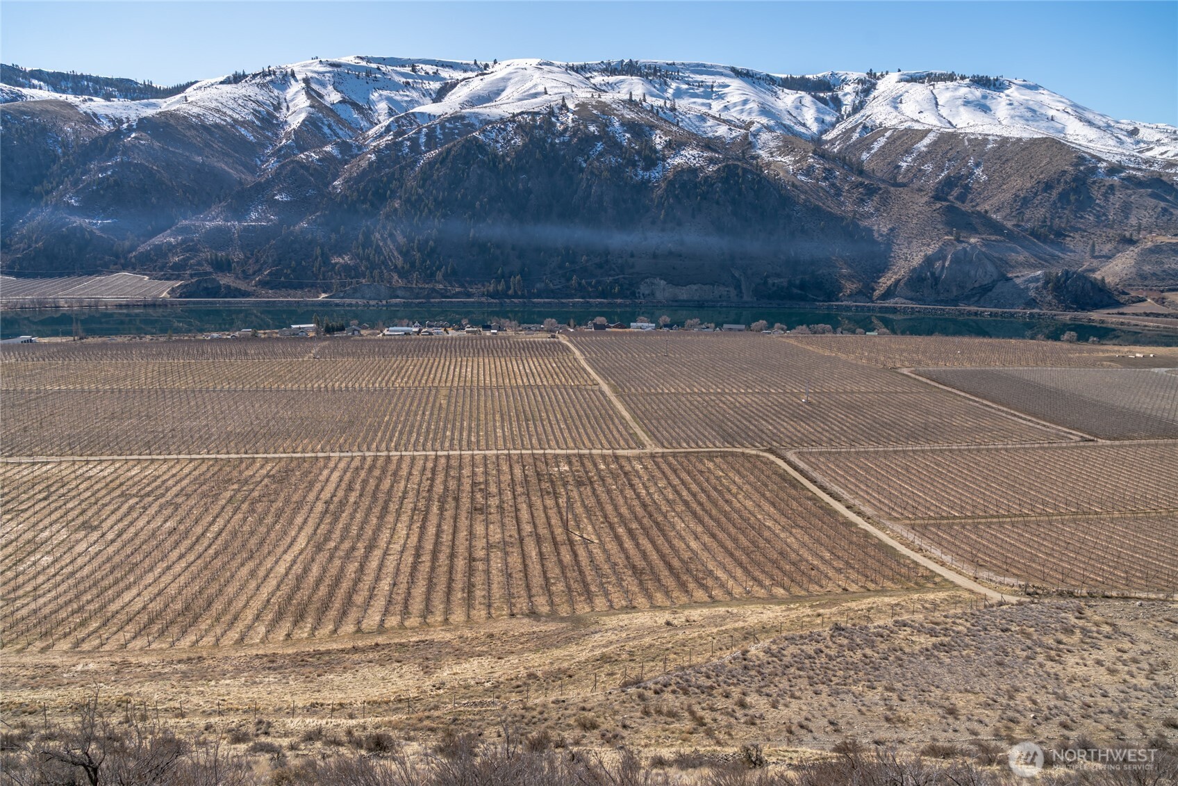 15 Chelan Butte Road Chelan, WA 98816 - Photo 17 of 31 a view of a backyard