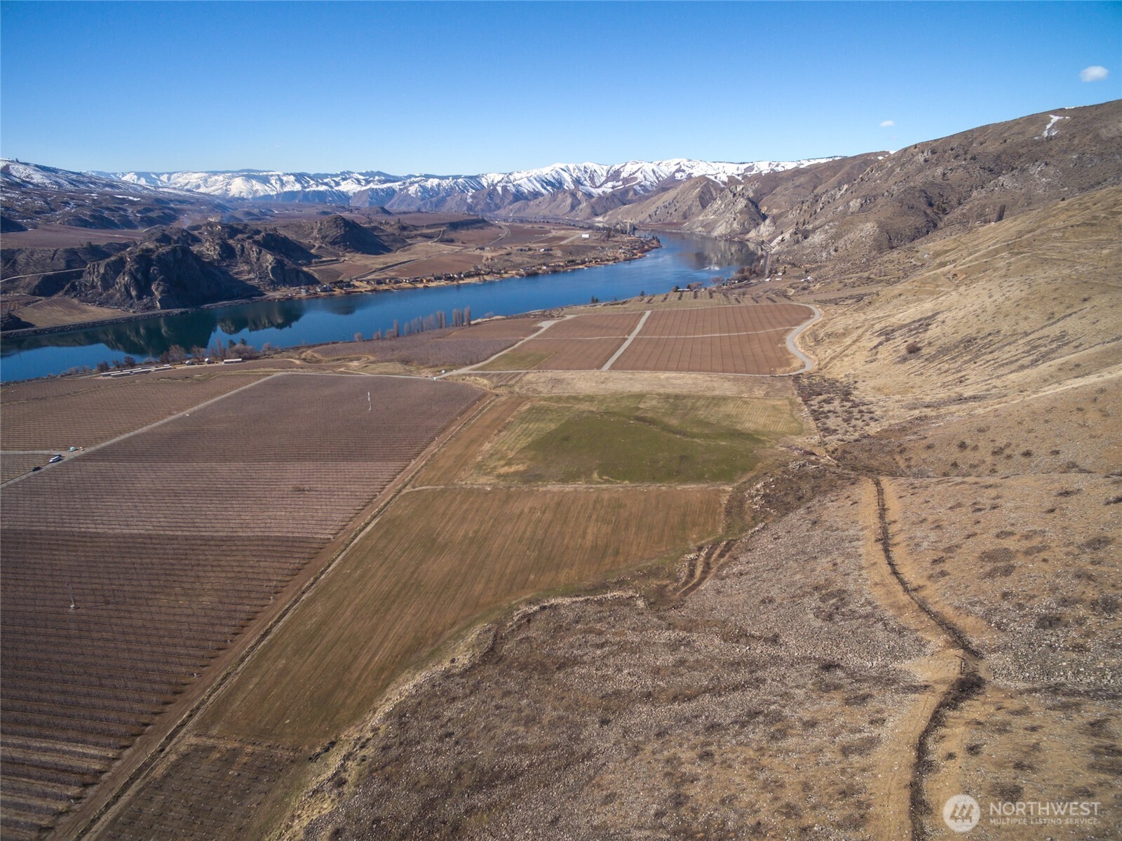 15 Chelan Butte Road Chelan, WA 98816 - Photo 5 of 31